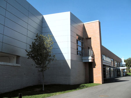 Dana Athletic Center - Bentley College